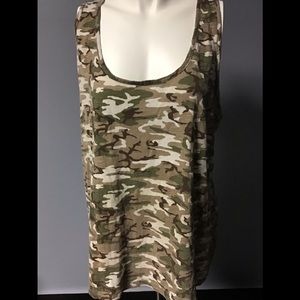 Bobbie Brooks 2XL camo t shirt
